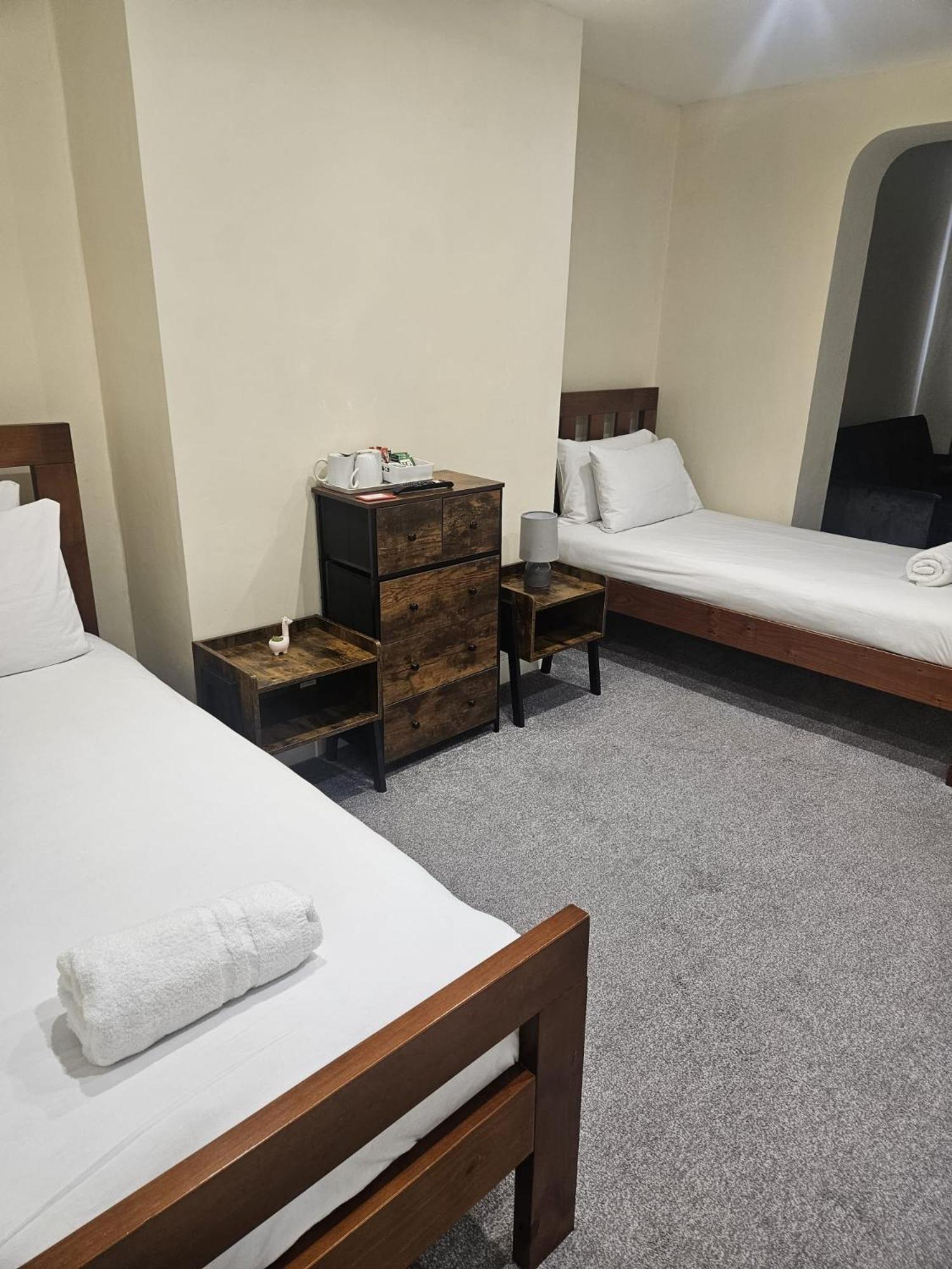 Inn By The Sea, Portsmouth - En Suite Rooms With Sea View Possible, Parking Ev 22Kw Exterior foto