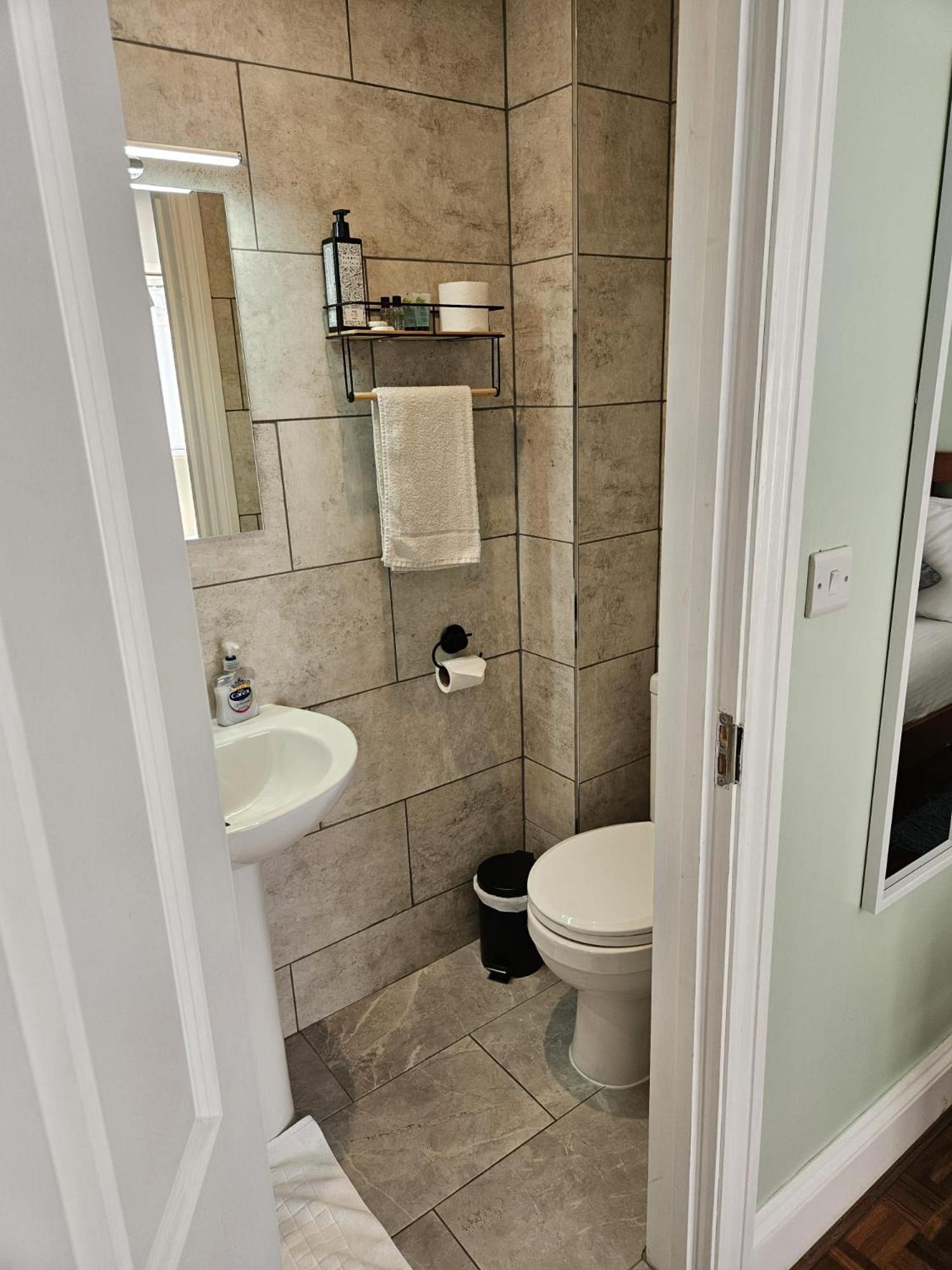 Inn By The Sea, Portsmouth - En Suite Rooms With Sea View Possible, Parking Ev 22Kw Exterior foto